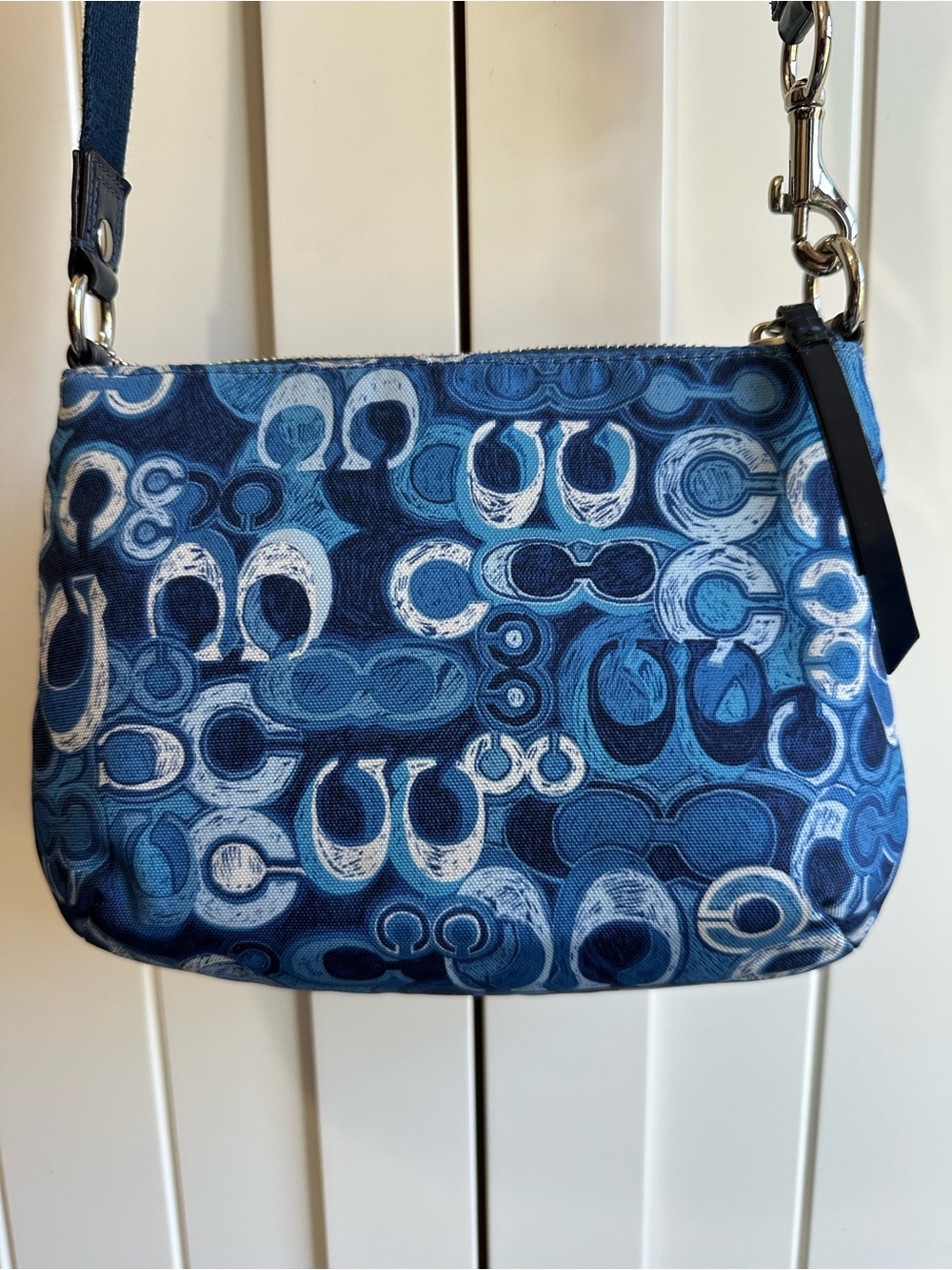 Coach Poppy Hippie Glam Signature Print Crossbody Swingpack in Blue - Picture 5 of 7